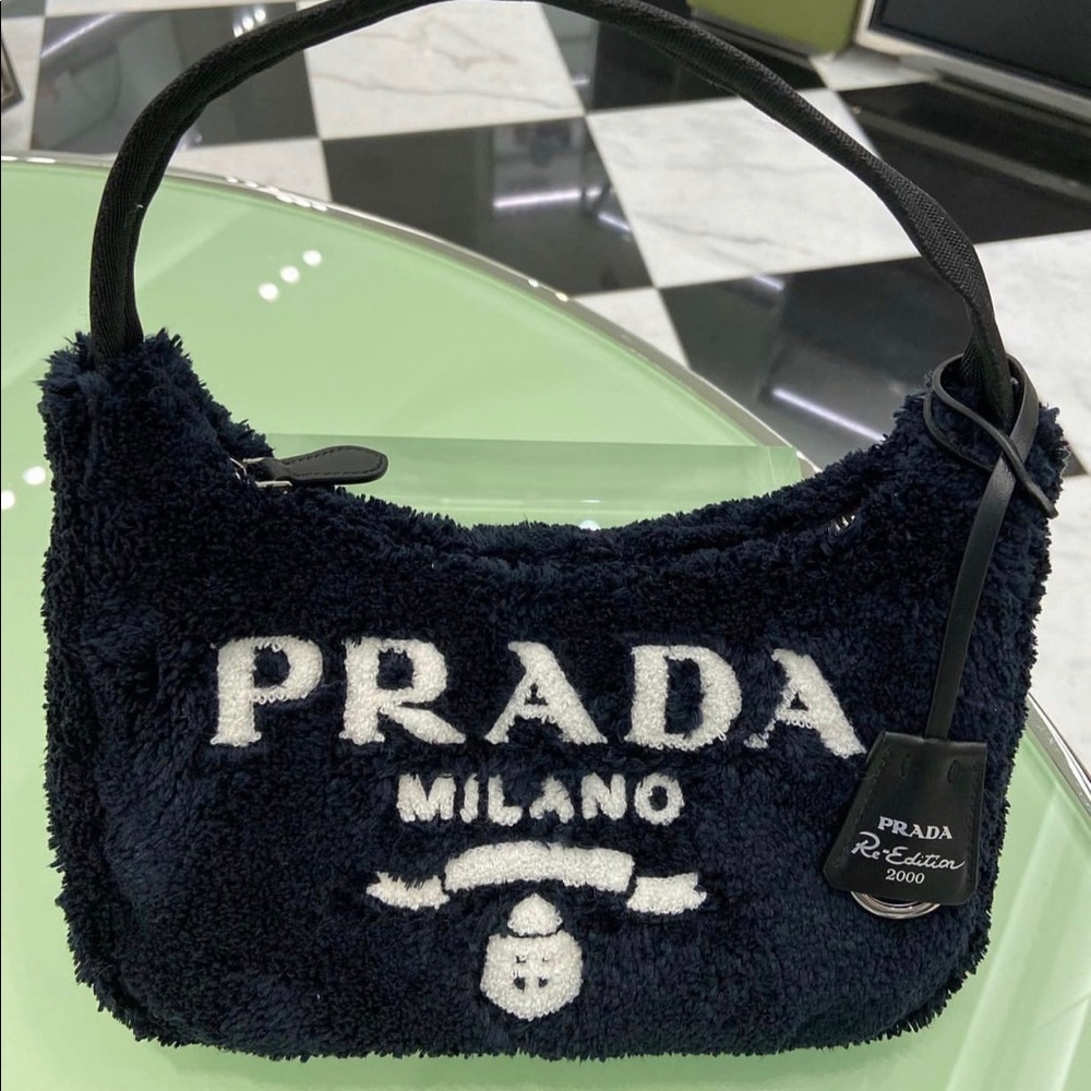 🔴🔴 SOLD NEW Prada Terry bag🔴🔴 - Picture 3 of 5